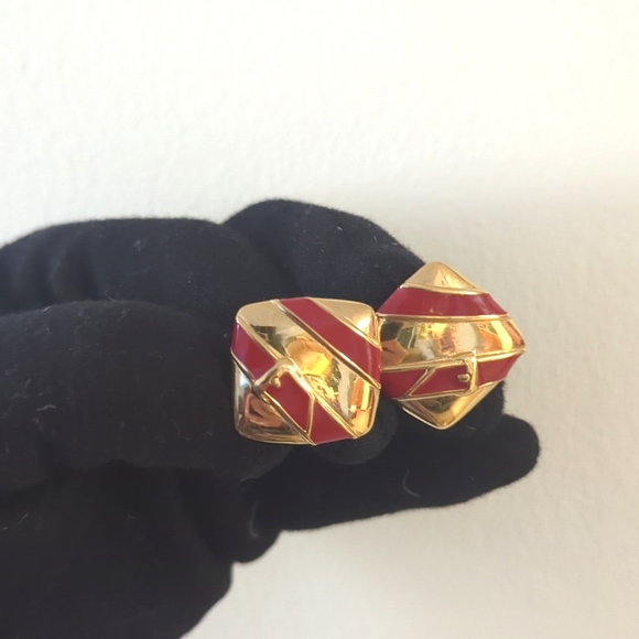 VTG Monet clip earings - Picture 3 of 3